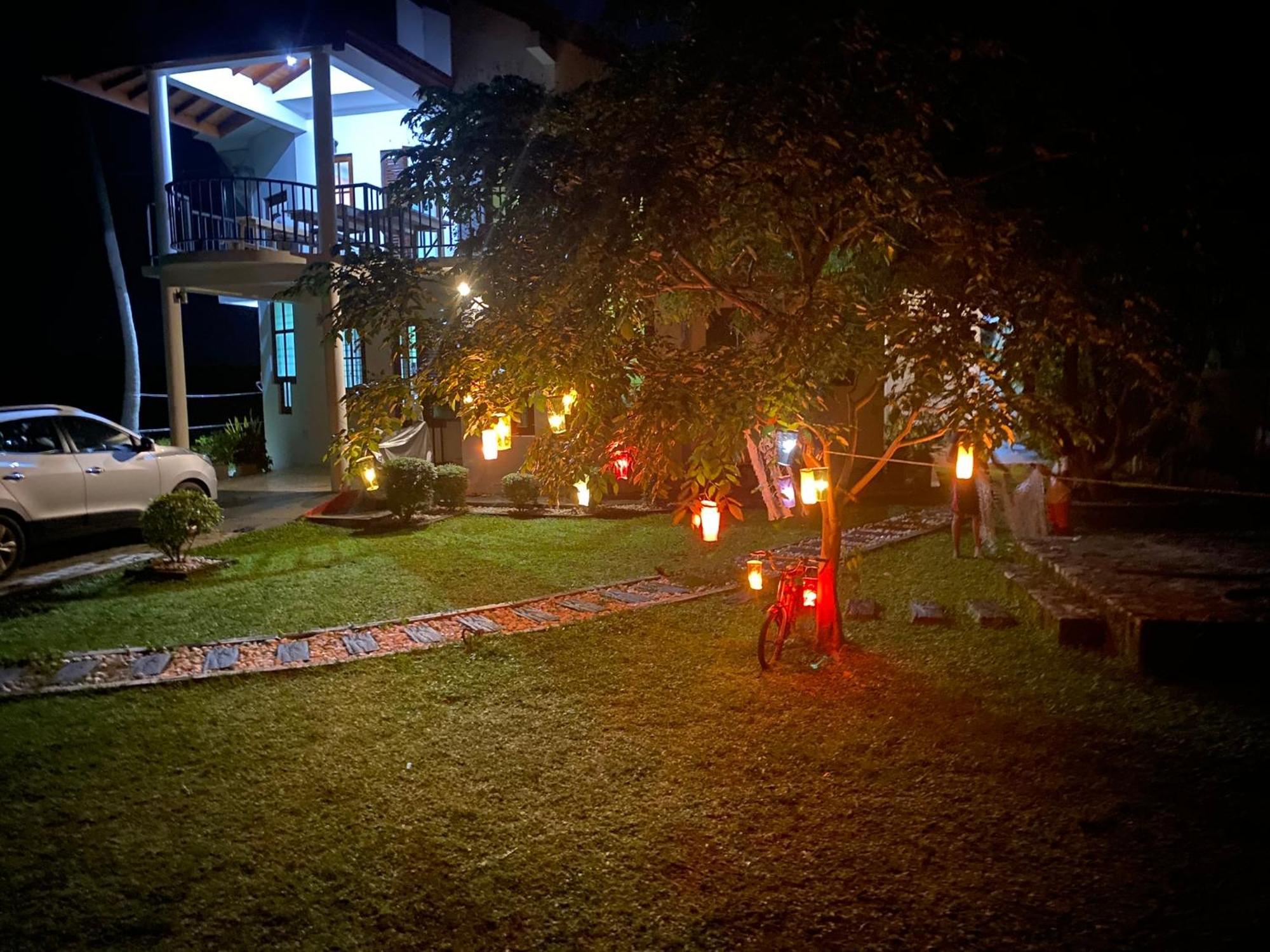 Aroma Villa Homestay Polonnaruwa Exterior photo