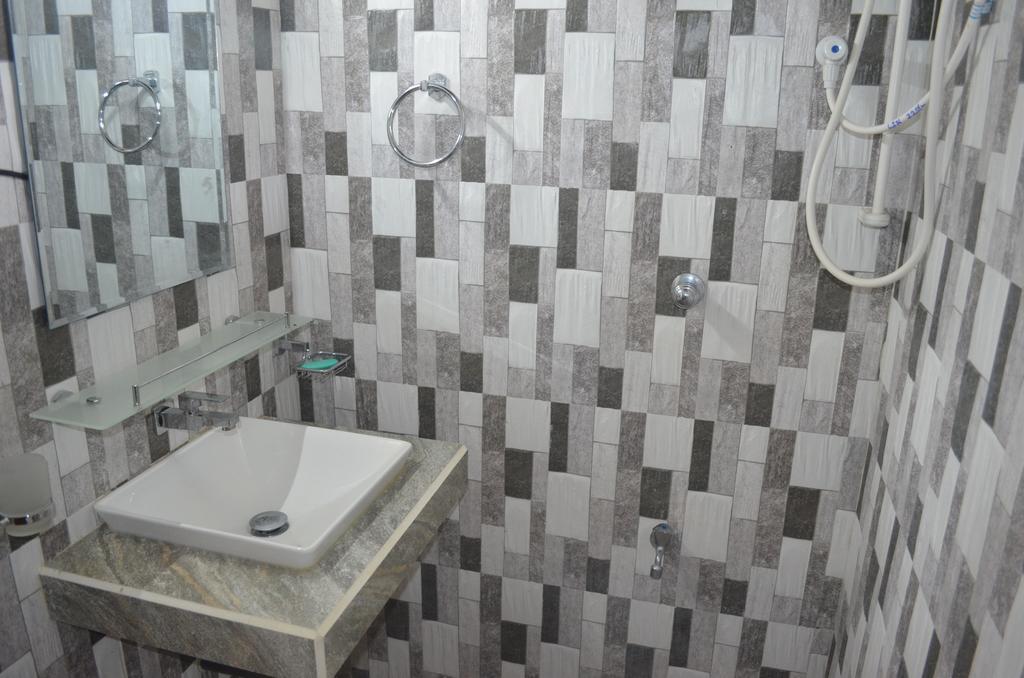 Aroma Villa Homestay Polonnaruwa Exterior photo
