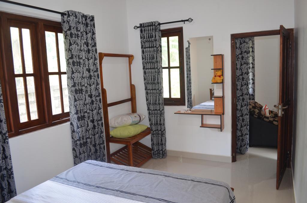 Aroma Villa Homestay Polonnaruwa Exterior photo